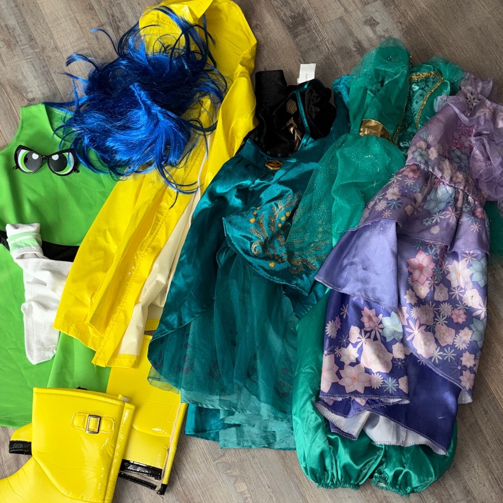 Colorful Kids Costume Set size S & M